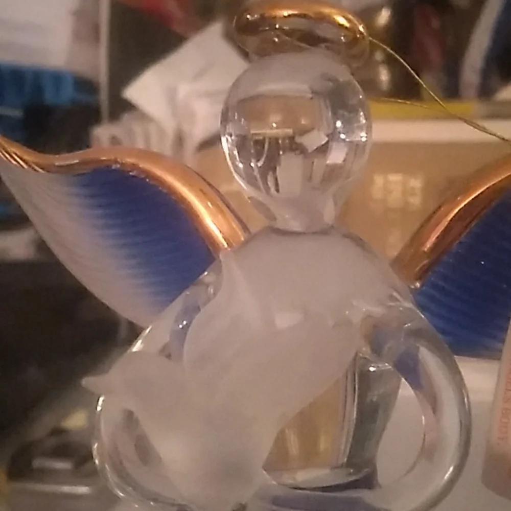 Hand blown glass angel - Picture 6 of 6